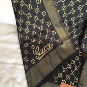 Gucci scarf/shawl/wrap - new